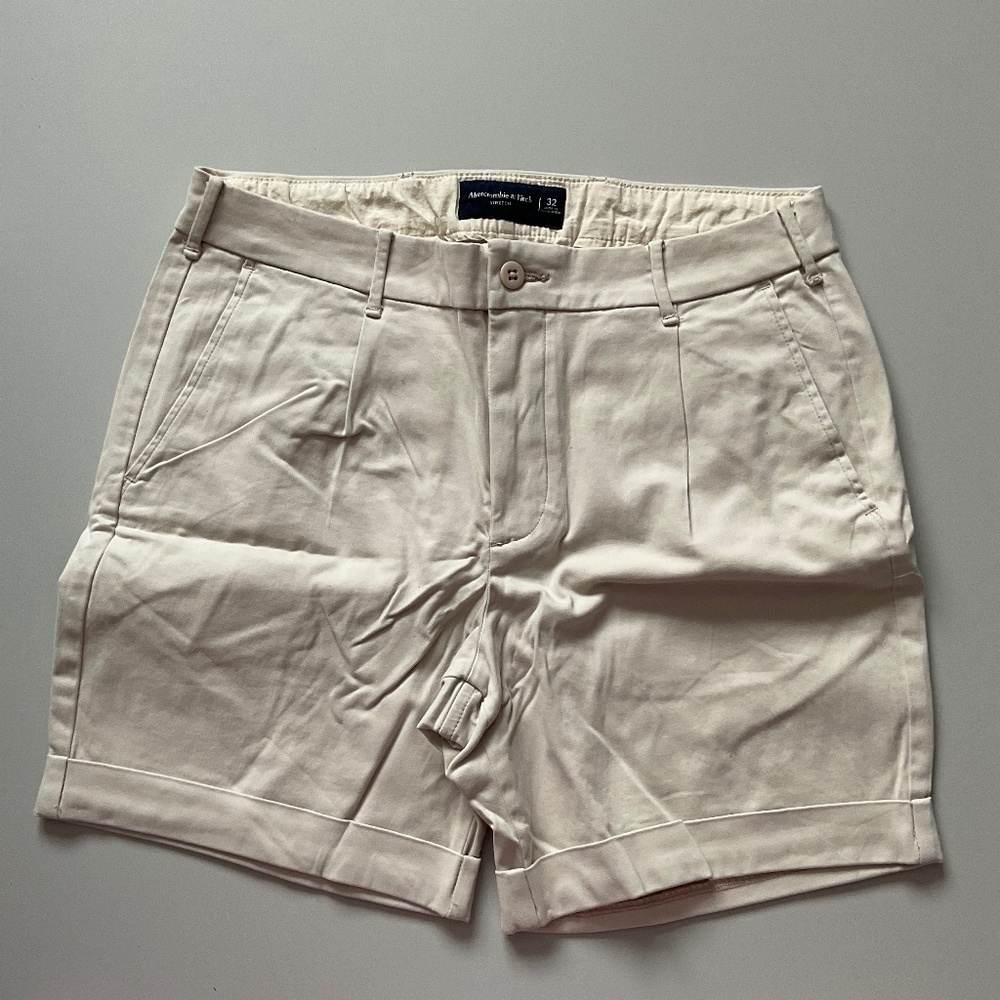 Abercrombie & Fitch Stretch Cream Size 32 Men's Shorts
